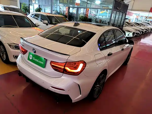BMW 1 Series 2021