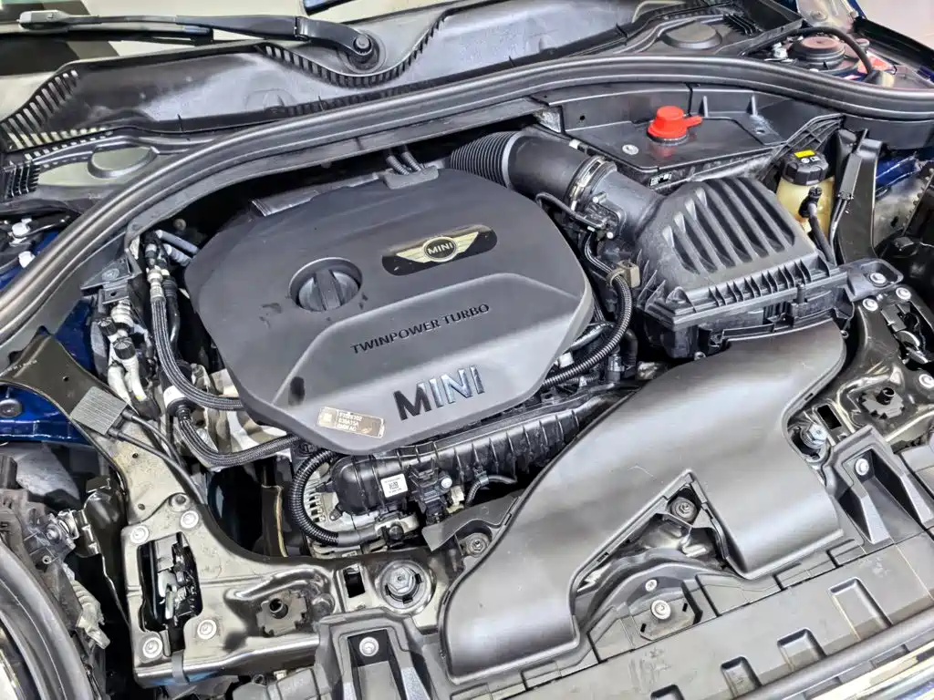 MINI Clubman 2019 — фото 16