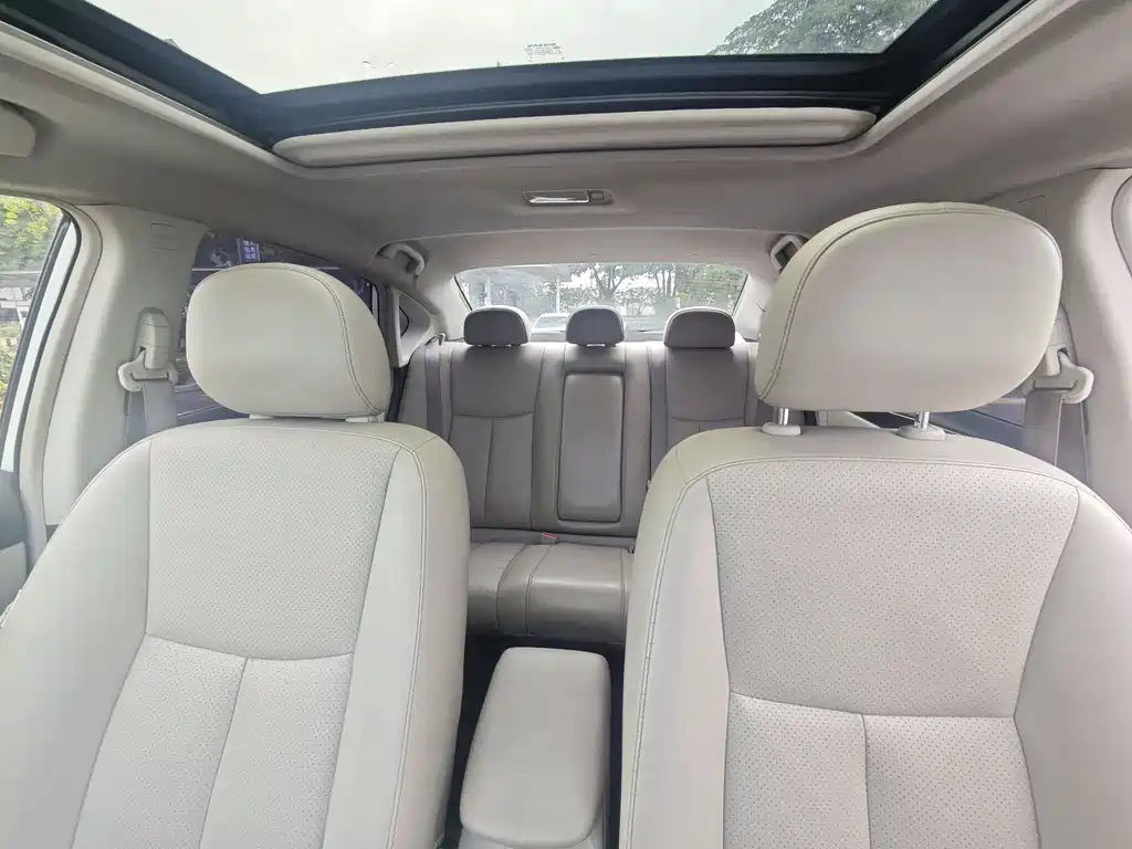 Nissan Sylphy 2017 — фото 14