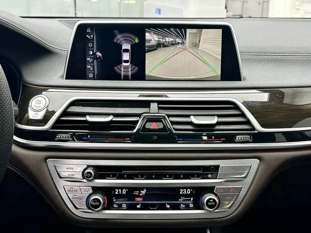 BMW 7 Series 2016 — фото 10