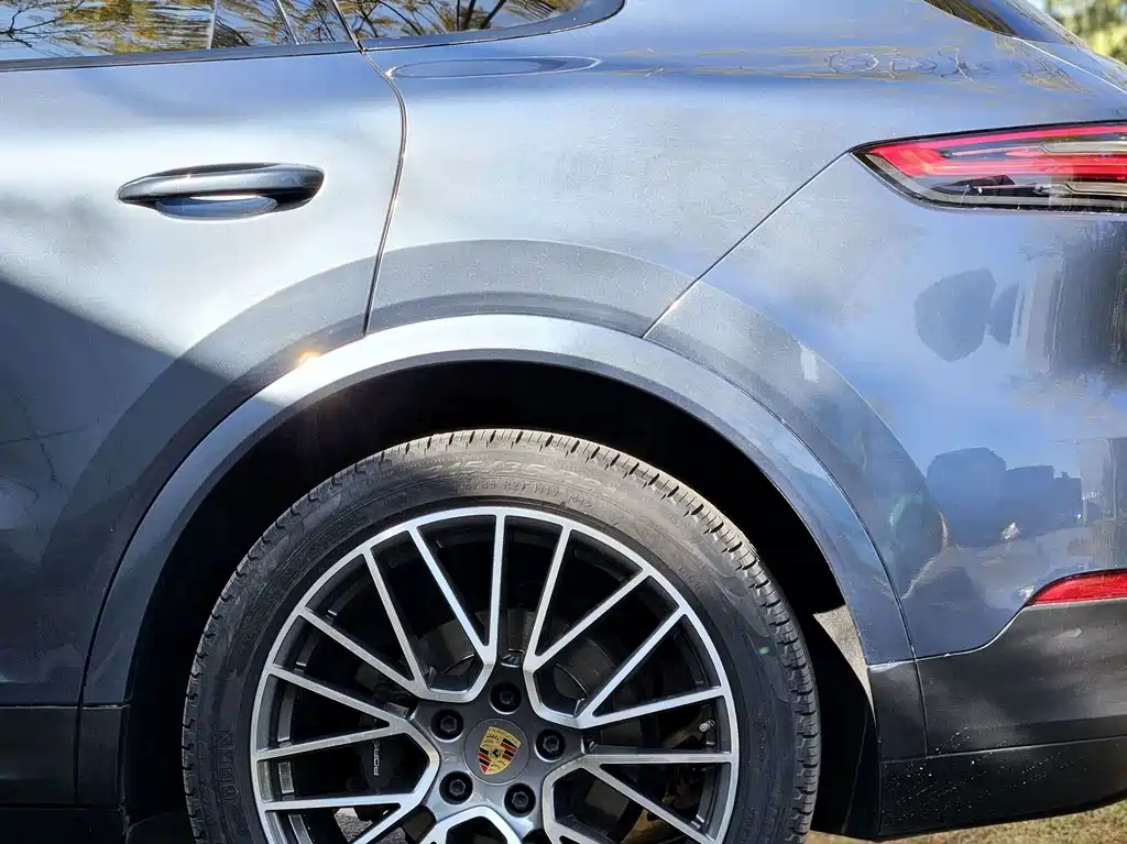 Porsche Cayenne 2018 — фото 21