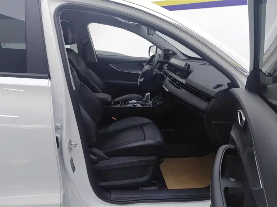 Chery Tiggo 8 PLUS 2023 — фото 8