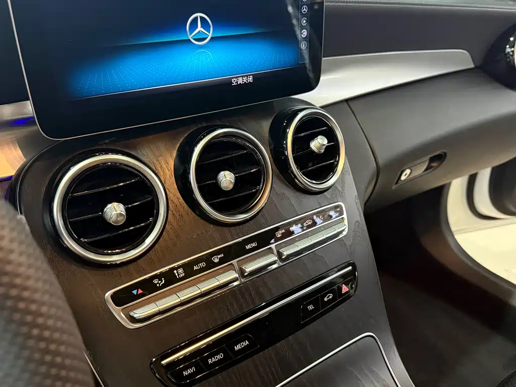 Mercedes-Benz C-Class 2020 — фото 13