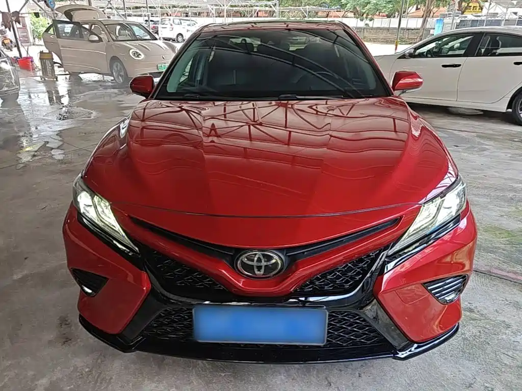 Toyota Camry 2018