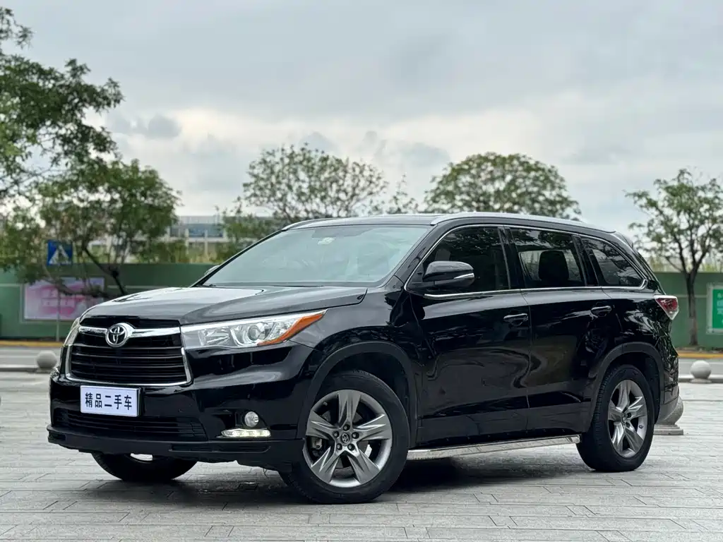 Toyota Highlander 2017 — фото 1