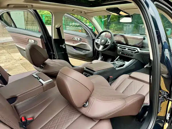 BMW 3 Series 2024