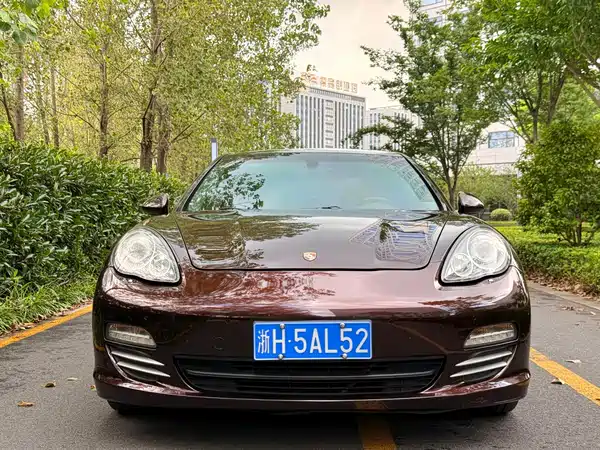 Porsche Panamera 2012