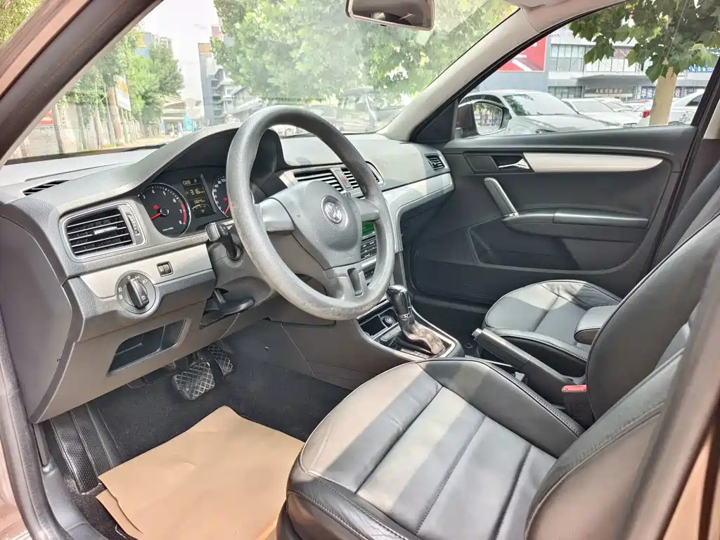 Volkswagen Gran Lavida 2014