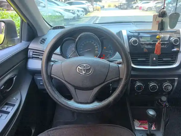 Toyota Yaris L 2016