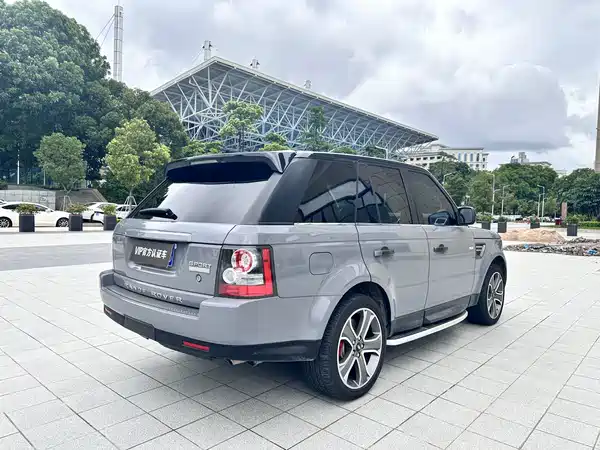 Land Rover Range Rover Sport 2011