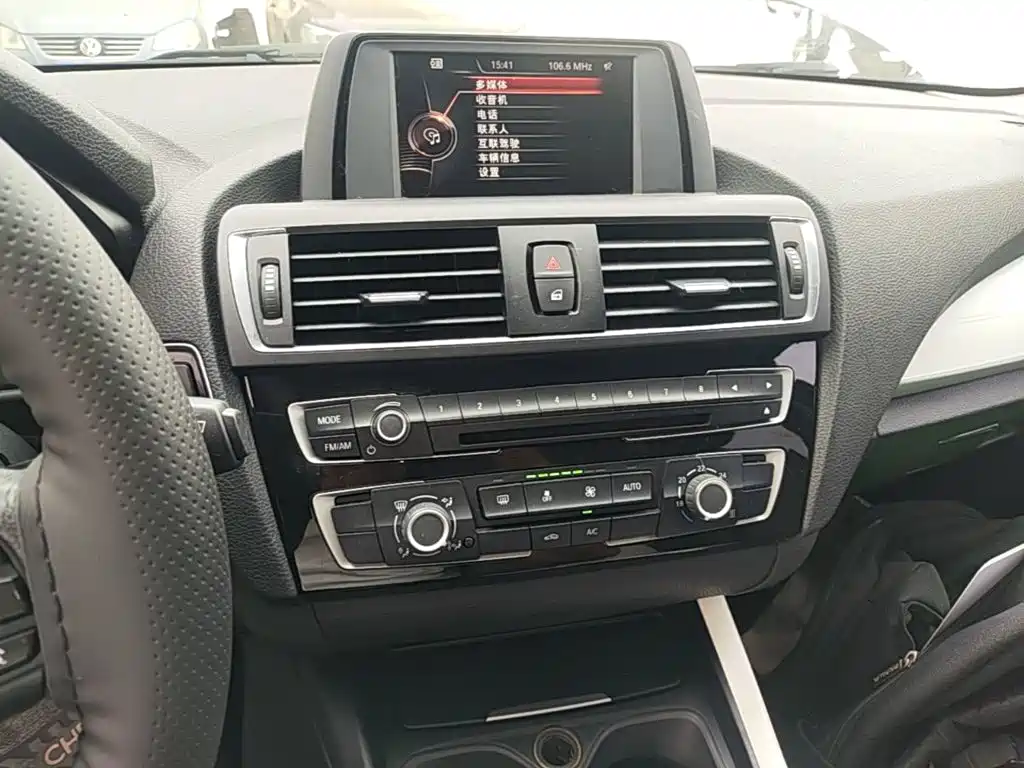 BMW 1 Series 2016 — фото 13