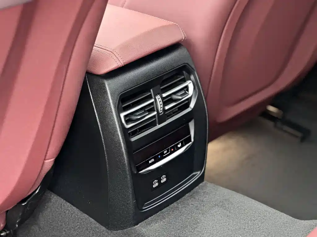 BMW i3 2023 — фото 14