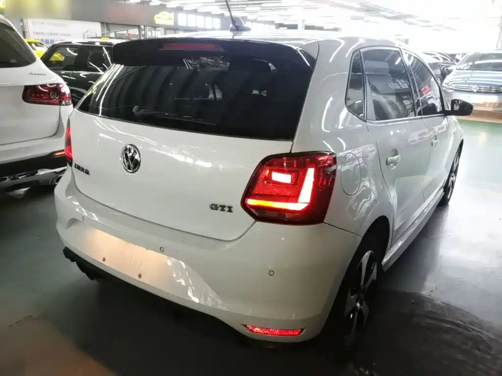 Volkswagen Polo 2016