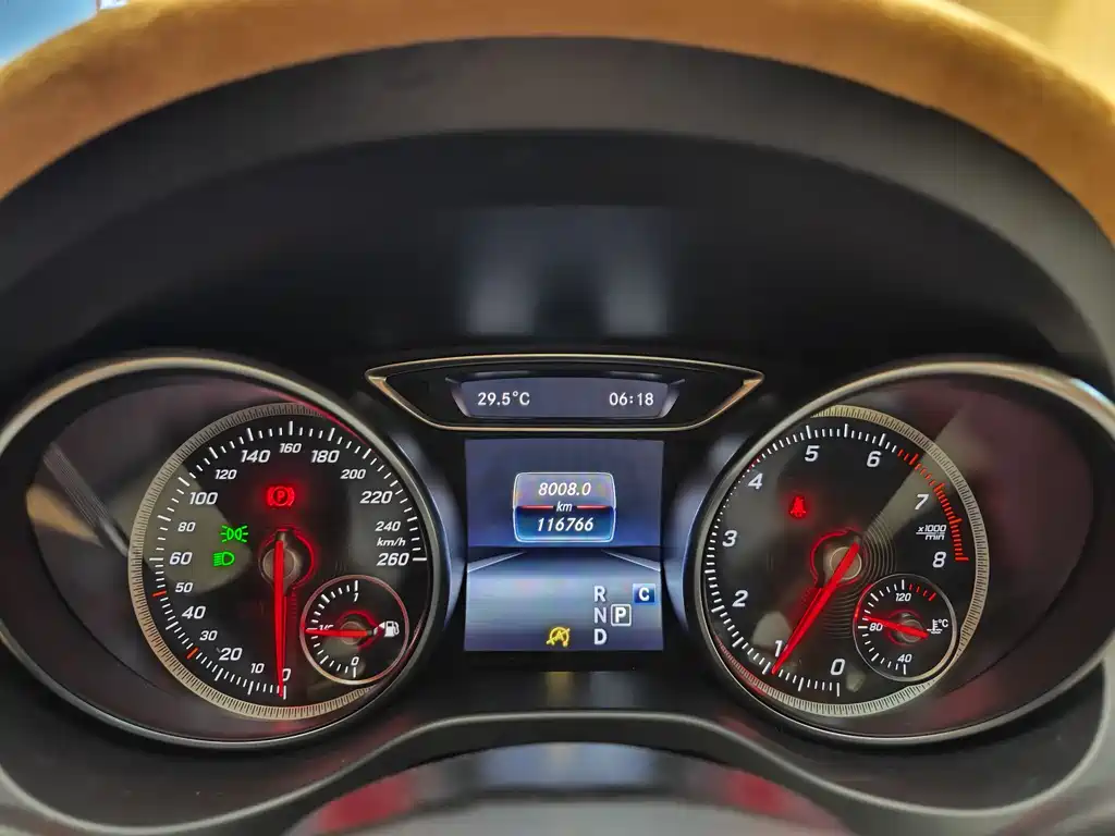 Mercedes-Benz CLA 2019 — фото 35