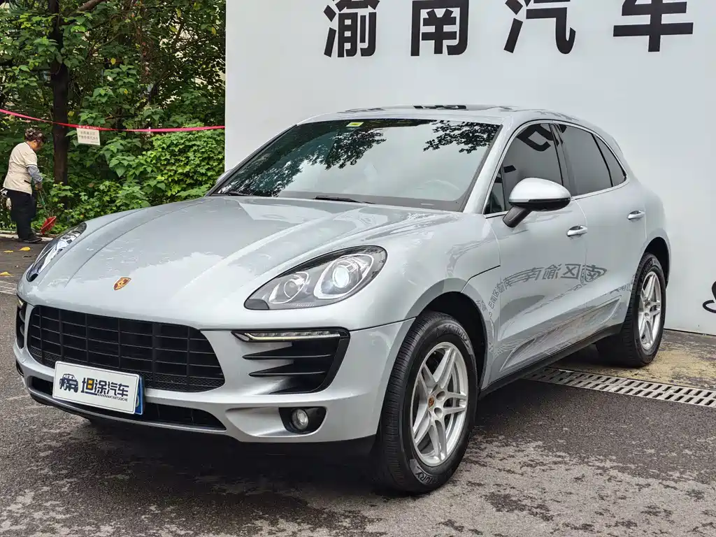 Porsche Macan 2018 — фото 1