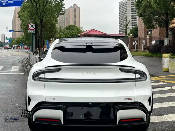 Xiaomi YU7 2025