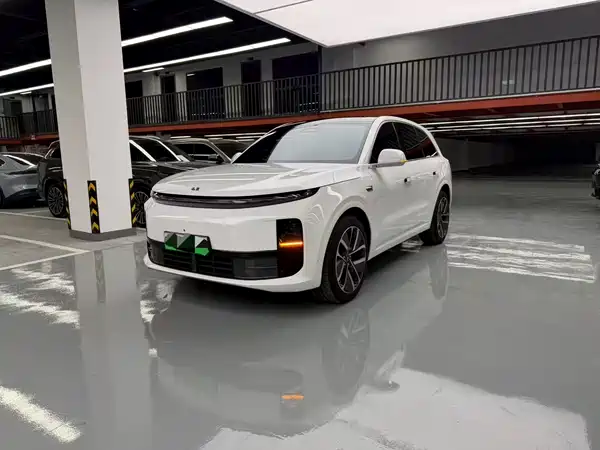 Li Auto L6 2024