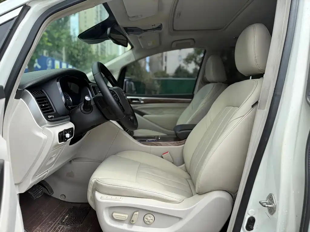 GAC Motor Trumpchi M8 2018 — фото 10
