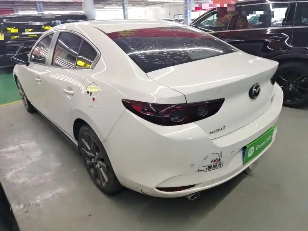 Mazda 3 Axela 2022