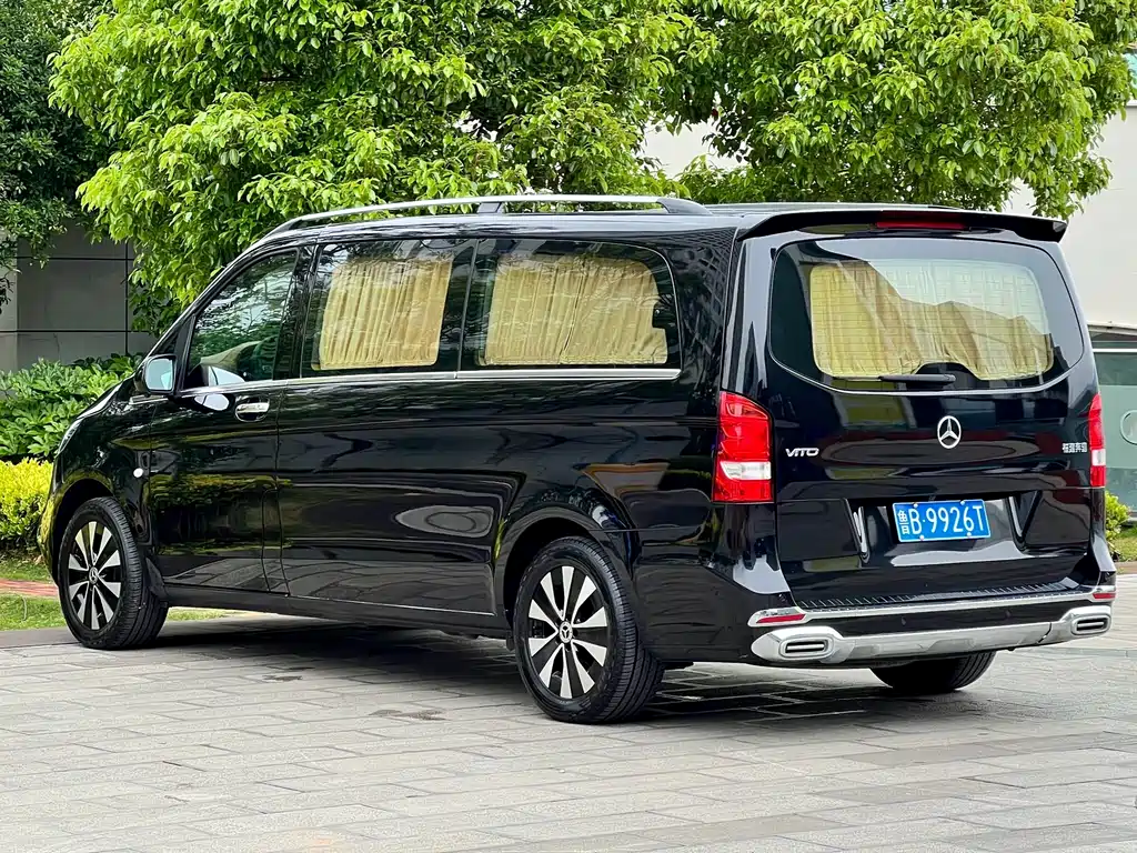 Mercedes-Benz Vito 2024 — фото 5