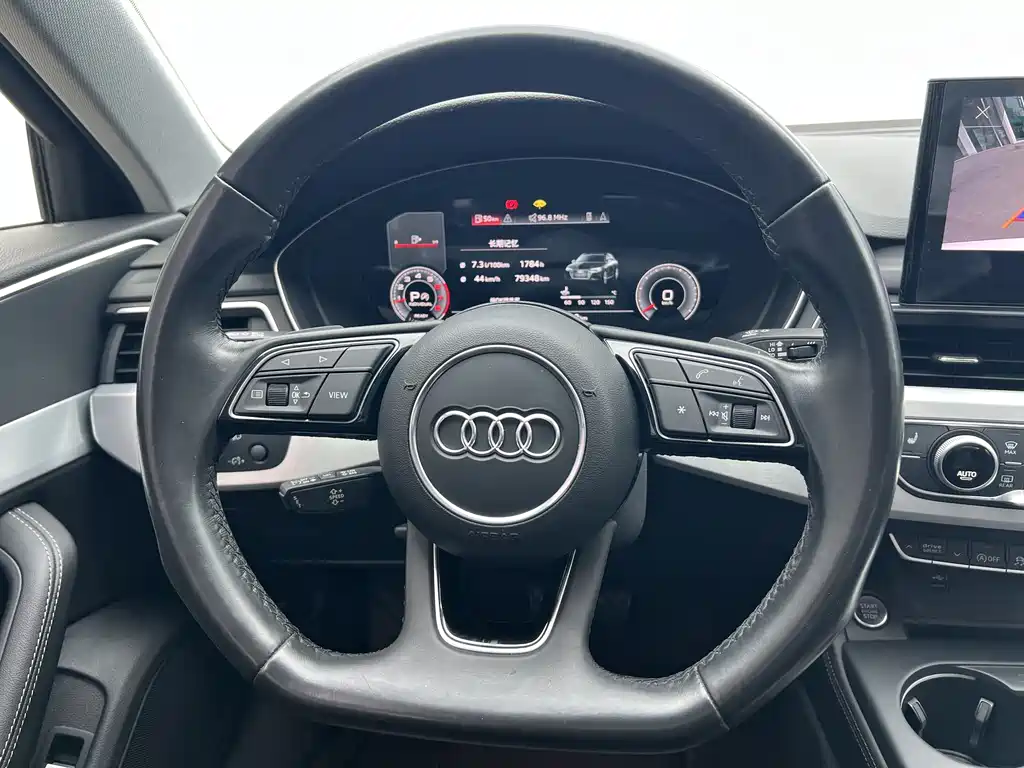Audi A4L 2025 — фото 8