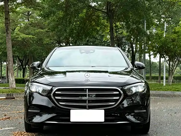 Mercedes-Benz E-Class 2025
