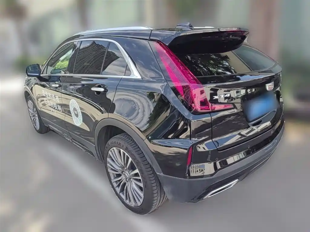 Cadillac XT4 2025 — фото 9