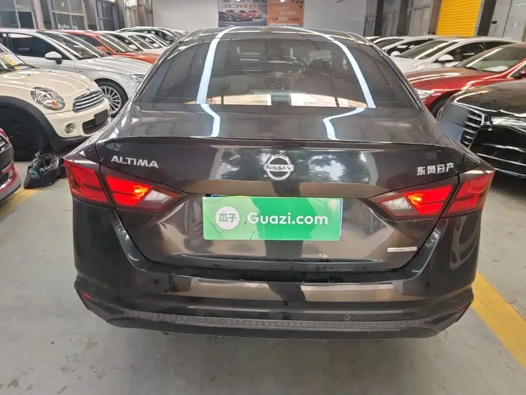 Nissan Teana 2021