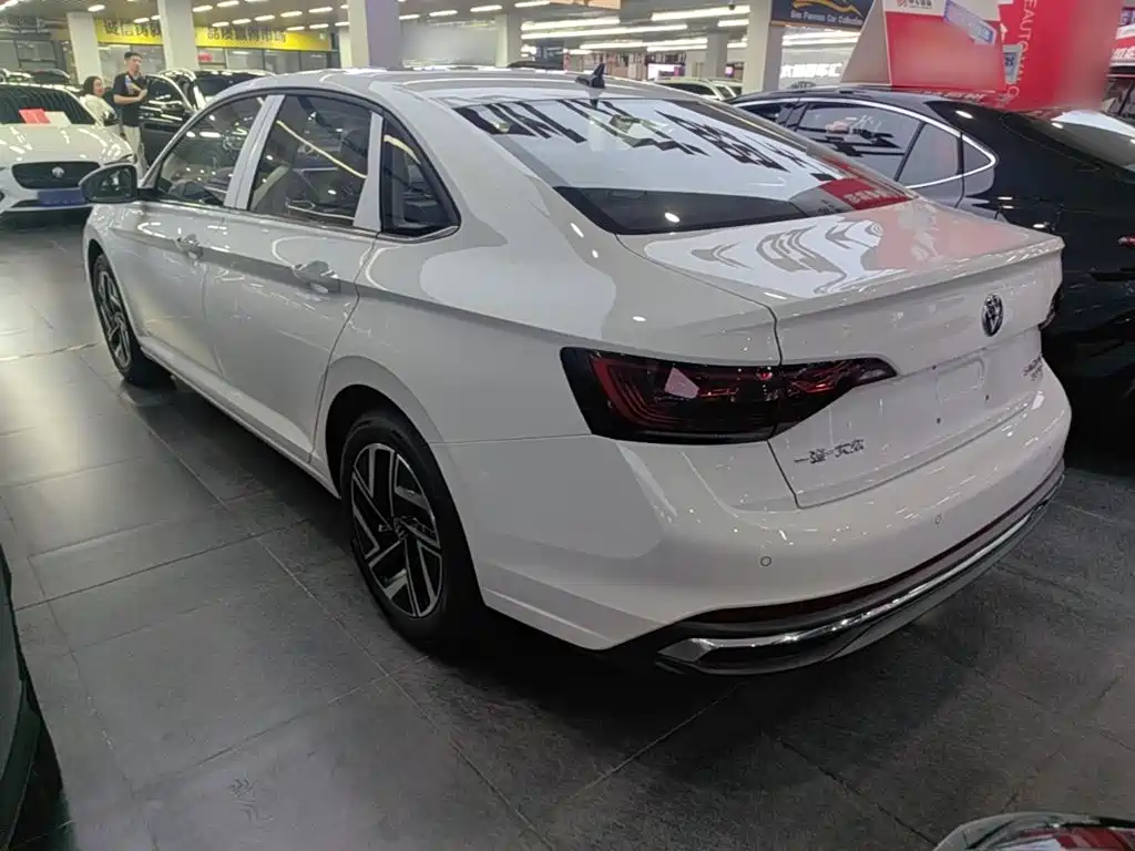 Volkswagen Sagitar 2026