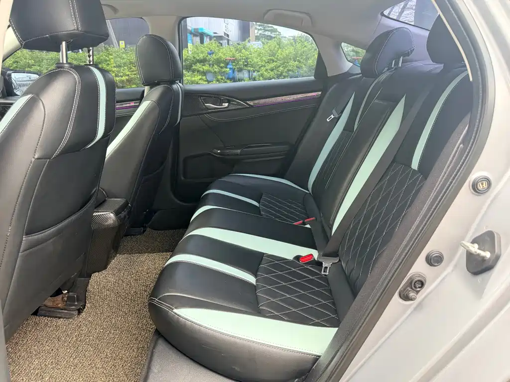 Honda Civic 2017 — фото 14