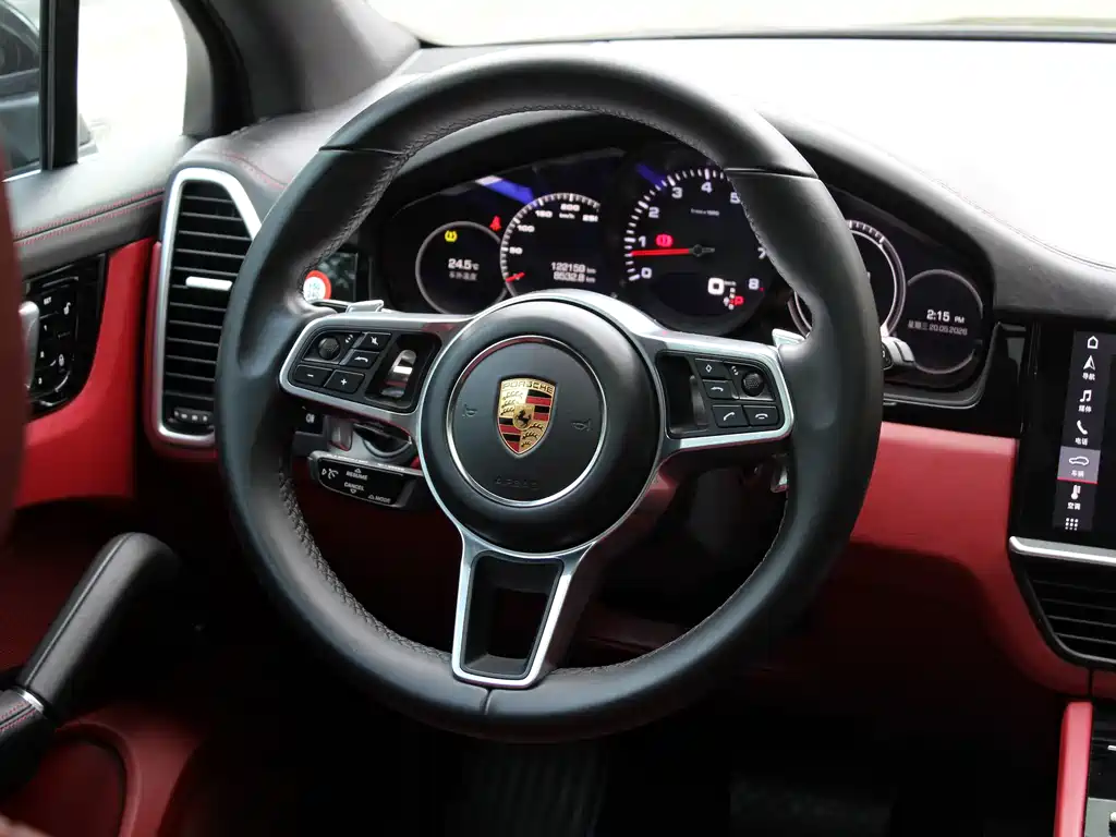 Porsche Cayenne 2019 — фото 7