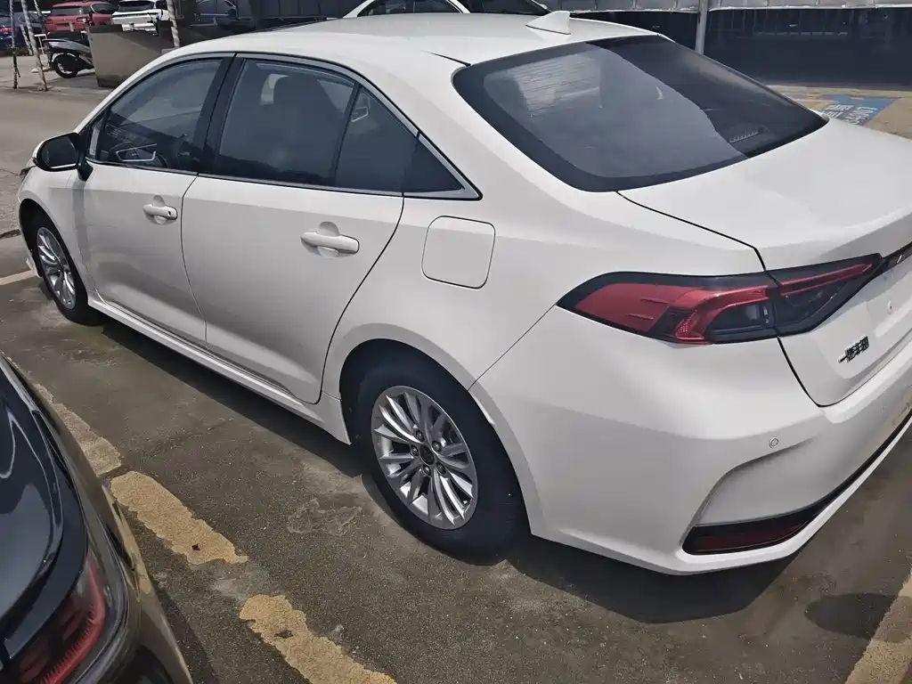 Toyota Allion 2023 — фото 15