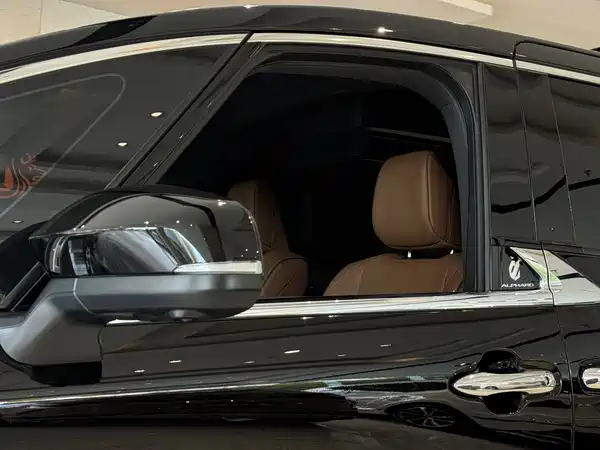 Toyota Alphard 2024