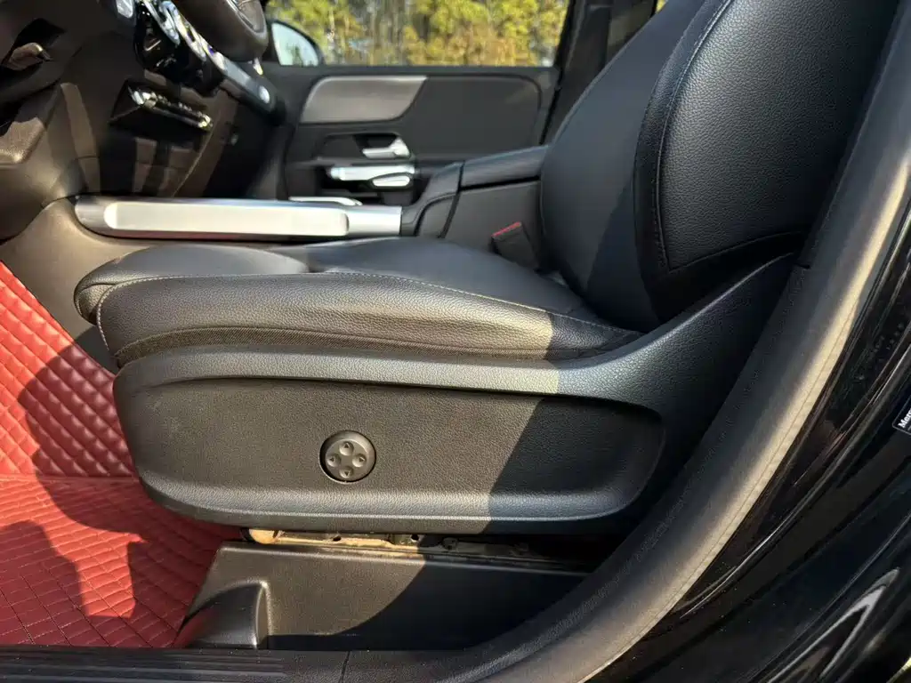 Mercedes-Benz GLB 2021 — фото 13