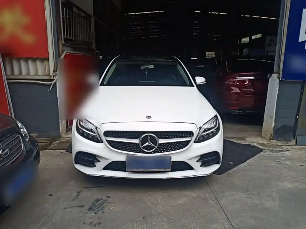 Mercedes-Benz C-Class 2020