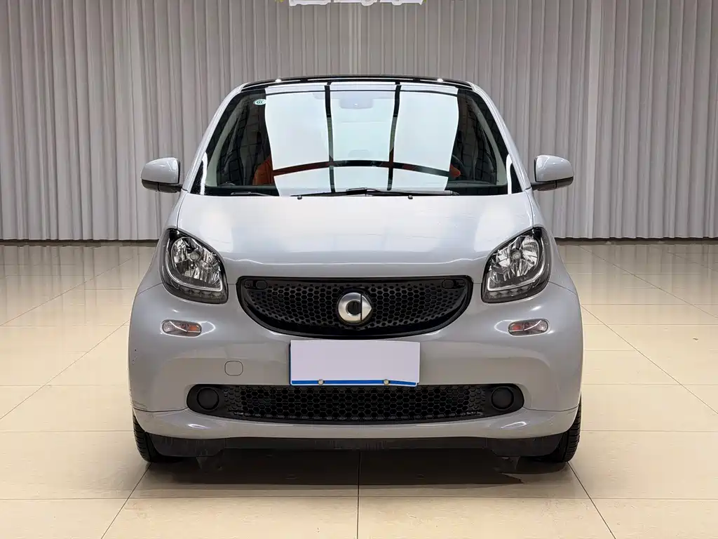 smart Fortwo 2018 — фото 2
