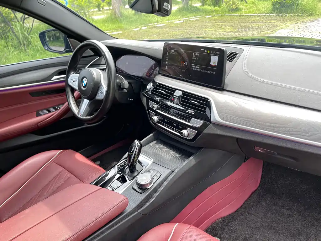 BMW 5 Series 2023 — фото 15