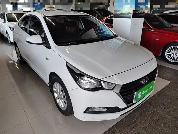 Hyundai Verna 2016