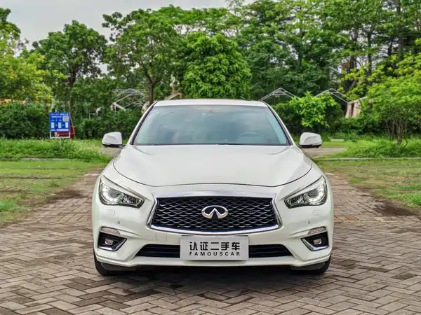 Infiniti Q50L 2018