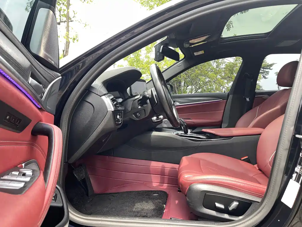 BMW 5 Series 2023