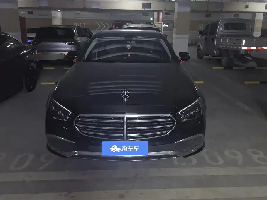 Mercedes-Benz E-Class 2022