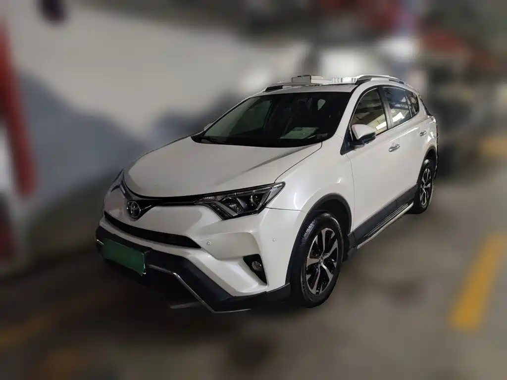 Toyota RAV4 2019 — фото 2