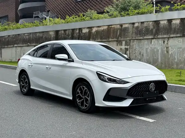 MG MG5 2025