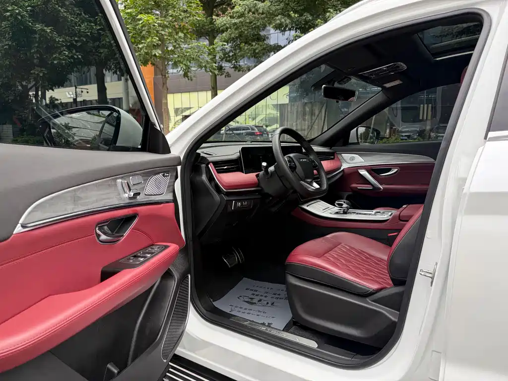 Jetour X70 PLUS 2024