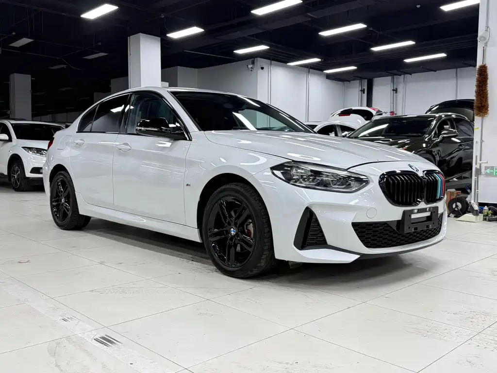 BMW 1 Series 2022