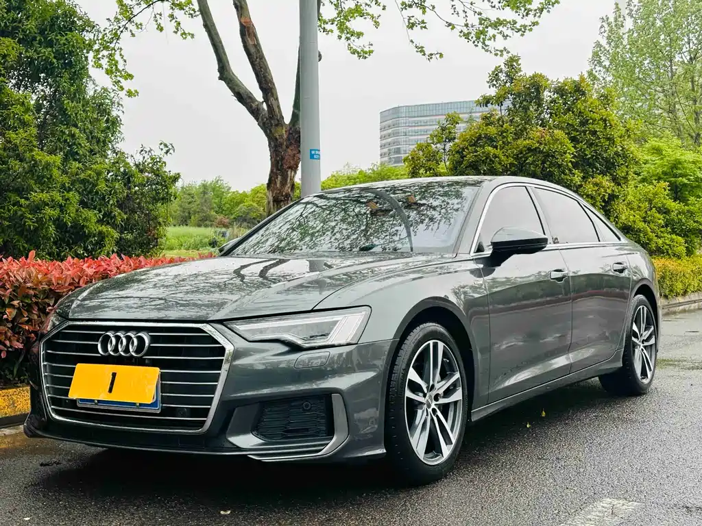 Audi A6L 2020 — фото 1