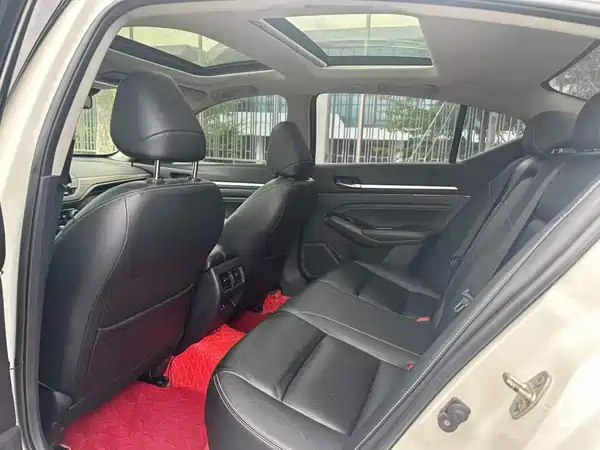 Nissan Teana 2021