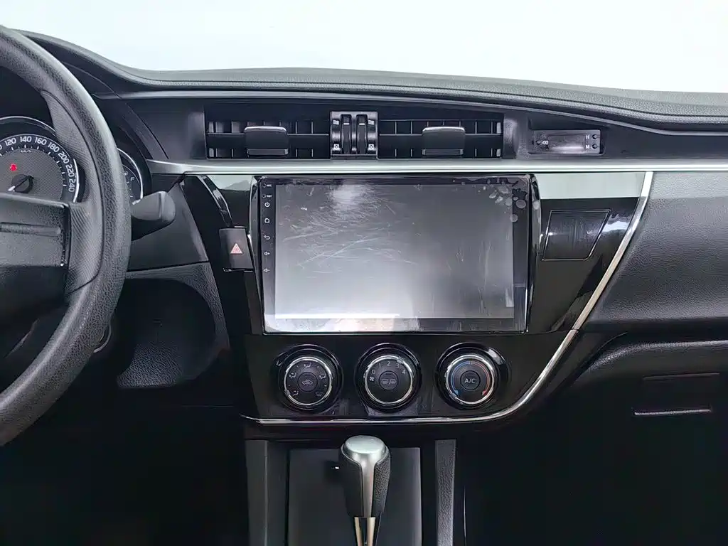 Toyota Corolla 2016 — фото 12
