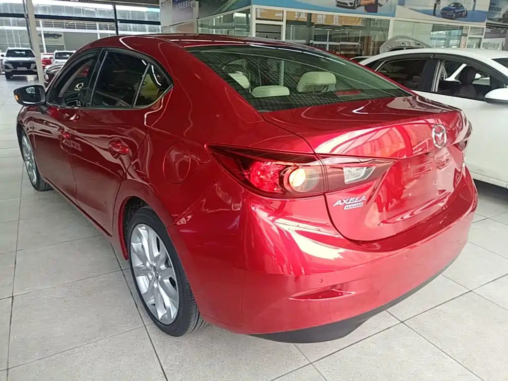 Mazda 3 Angkesela 2014