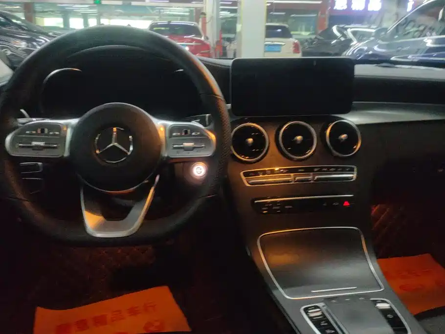 Mercedes-Benz C-Class 2020 — фото 12